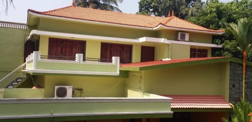 5BHK,4000SqFt House in 17.5 Cent for Sale at Thiruvalla,Pathanamthitta